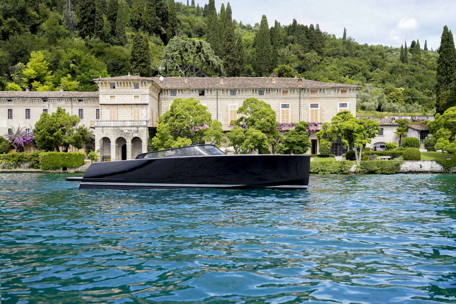 VanDutch 40 Martinengo