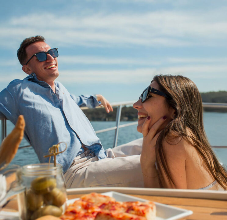 Aperitivo in Barca sul Lago di Garda - Aperitif on Boat on Lake Garda